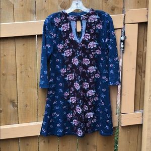 Like New Choker Neckline Floral Valentine’s Tunic